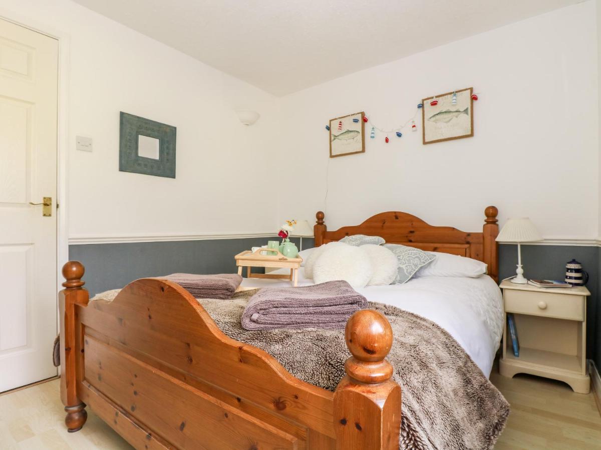 Little Beach House Сейнт Остел Екстериор снимка
